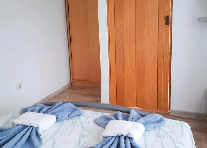 Apartment 1 Bedroom In *