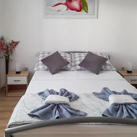 Pet Friendly In Apartament Gabonjin